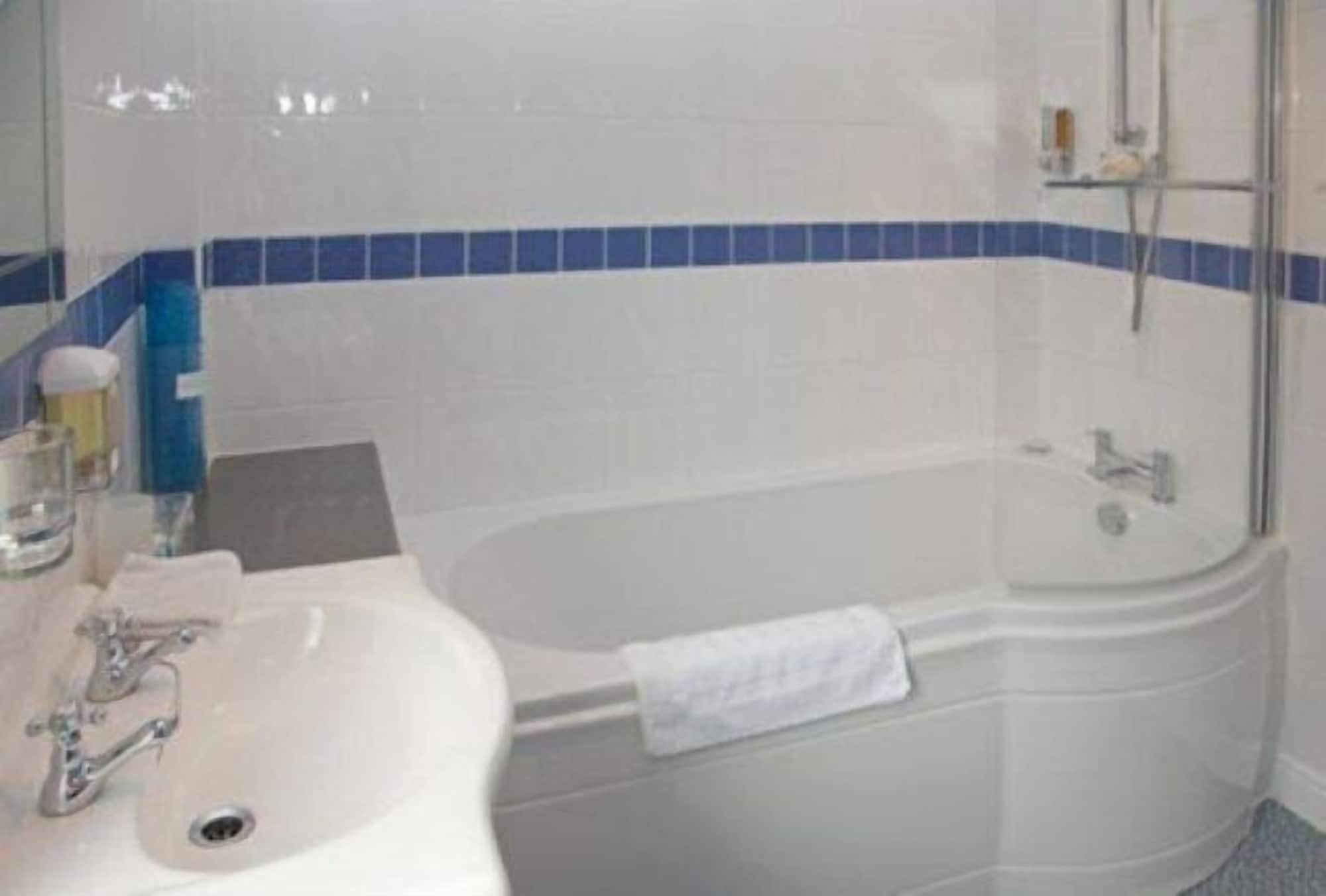 The Meltham Guest House Scarborough Buitenkant foto